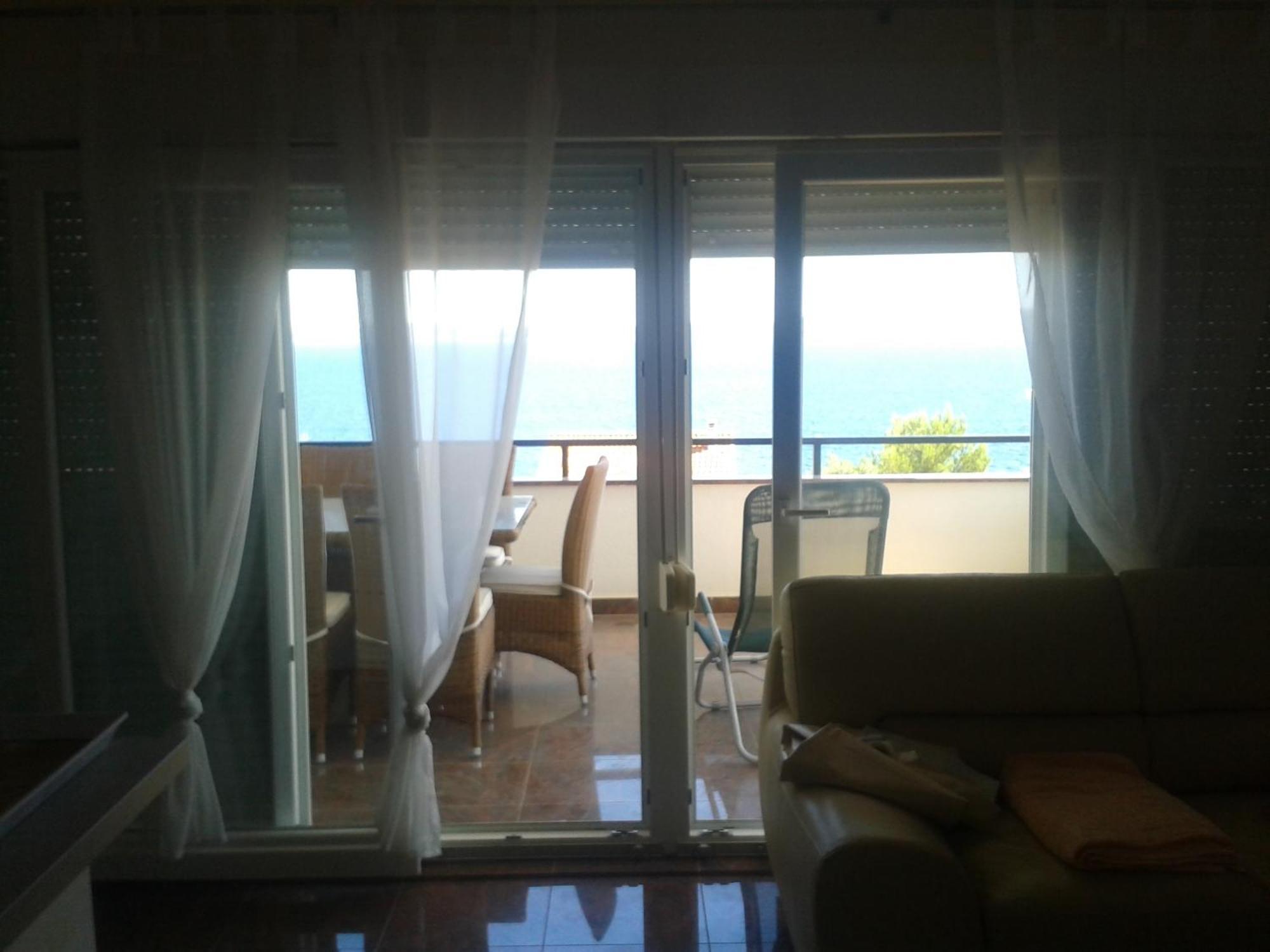 Apartment Svalina - Seaview And 130m From