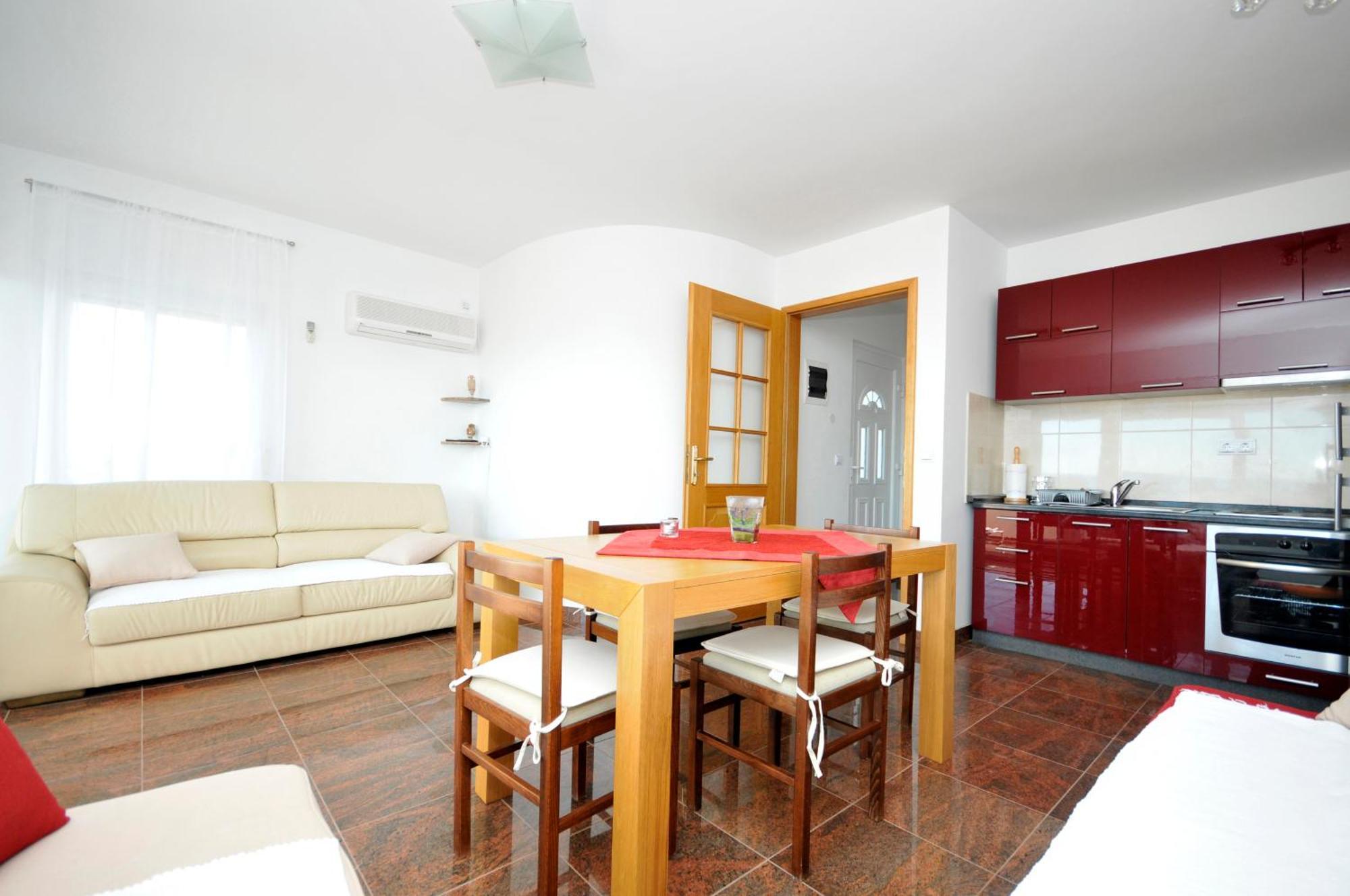 Svalina - Seaview And 130m From Trogir