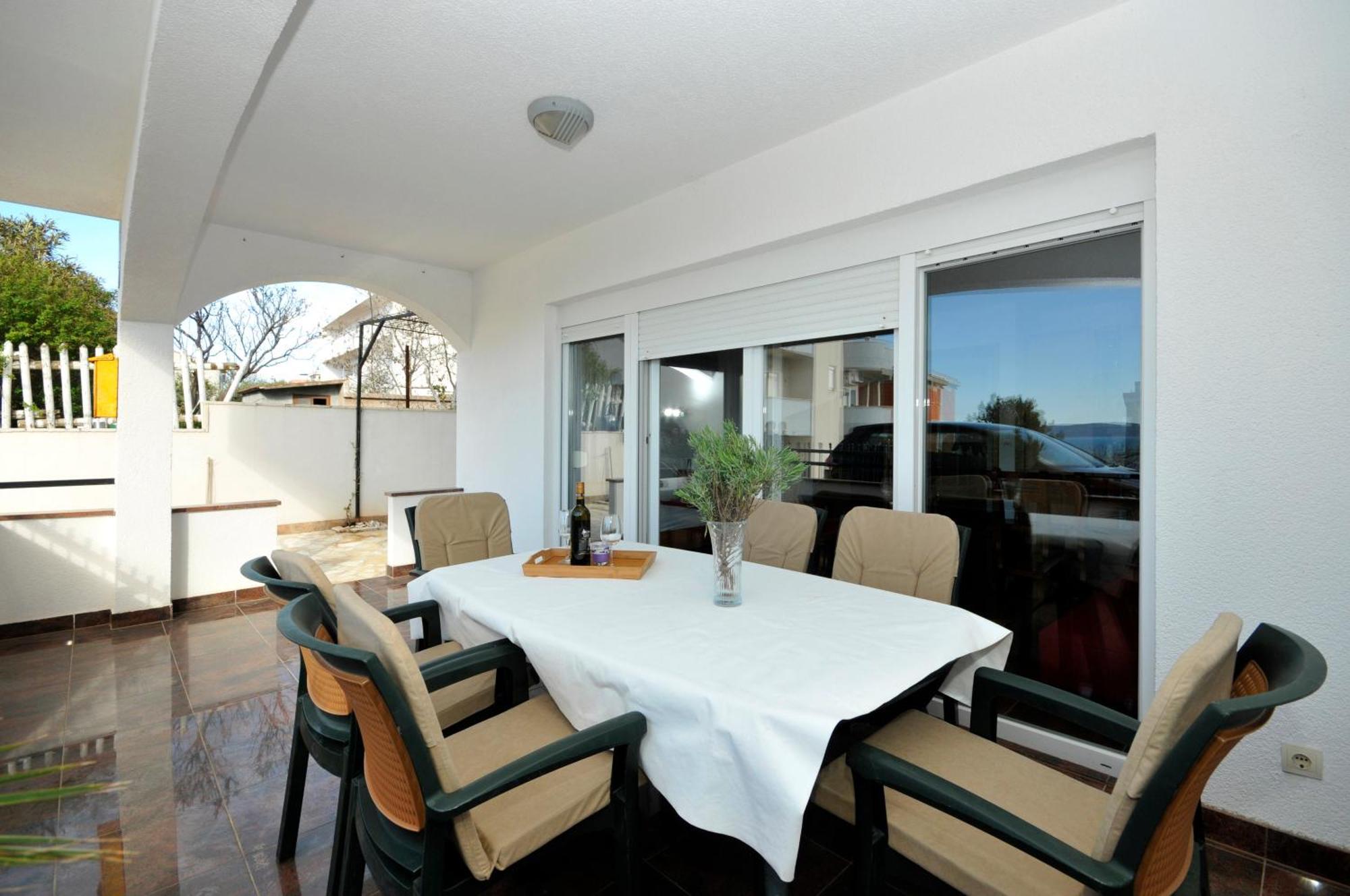 Apartment Svalina - Seaview And 130m From *