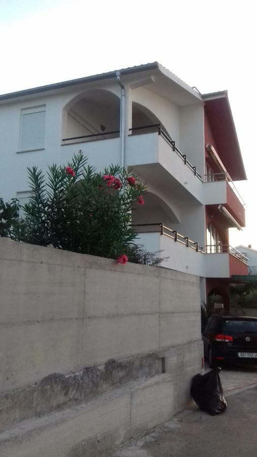 Svalina - Seaview And 130m From