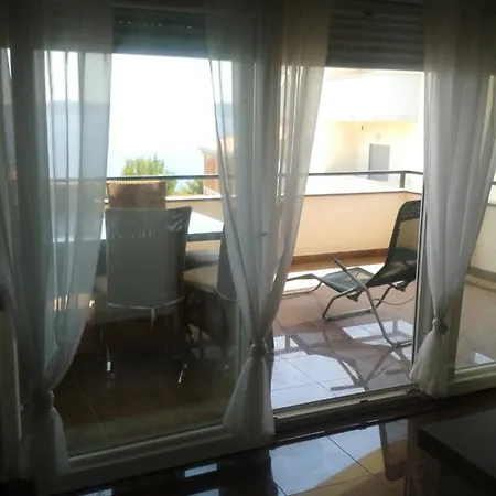 Apartmani Svalina - Seaview And 130M From Beach Trogir Exterior photo
